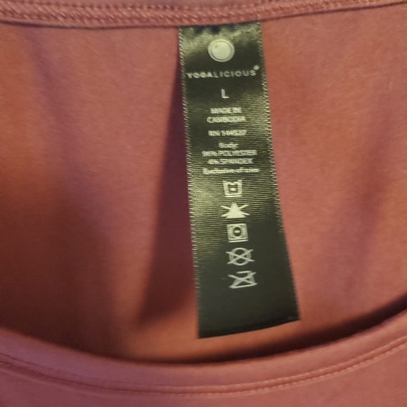 Dusty rose yogalicious top. - Picture 2 of 3